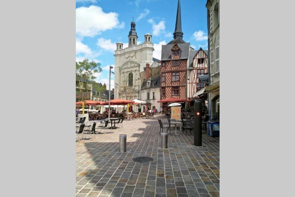 Bel Appartement 50M2 En Plein Centre De Saumur Exterior foto