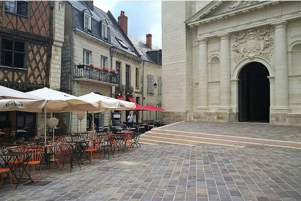 Bel Appartement 50M2 En Plein Centre De Saumur Exterior foto